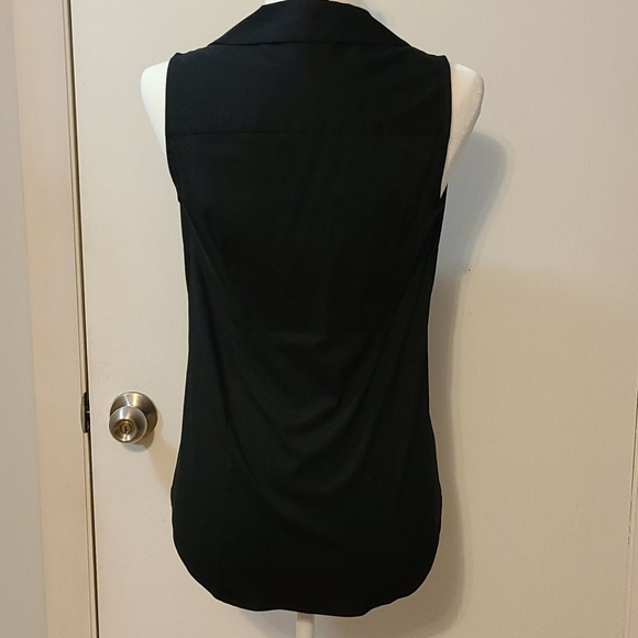 Ann Taylor pleated sleeveless top - Picture 7 of 8